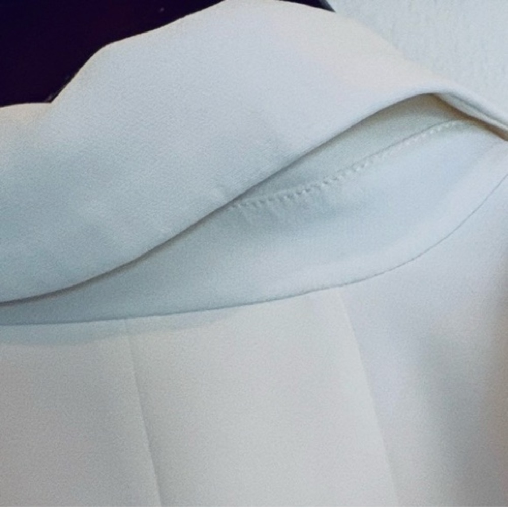 White Soft Ivory Eloquii Blazer Suit Jacket Fully Lined w Ruffle Detail Sz 20 - Picture 10 of 13